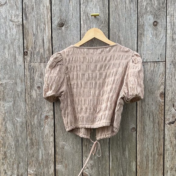 COPY - Find Me Now Gingham Tie Front Top size M - Picture 2 of 4